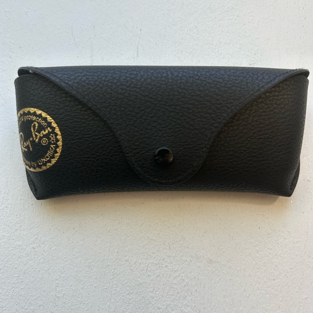 Ray-Ban black leather like sunglasses/eyeglasses holder gold logo cloth NWOT